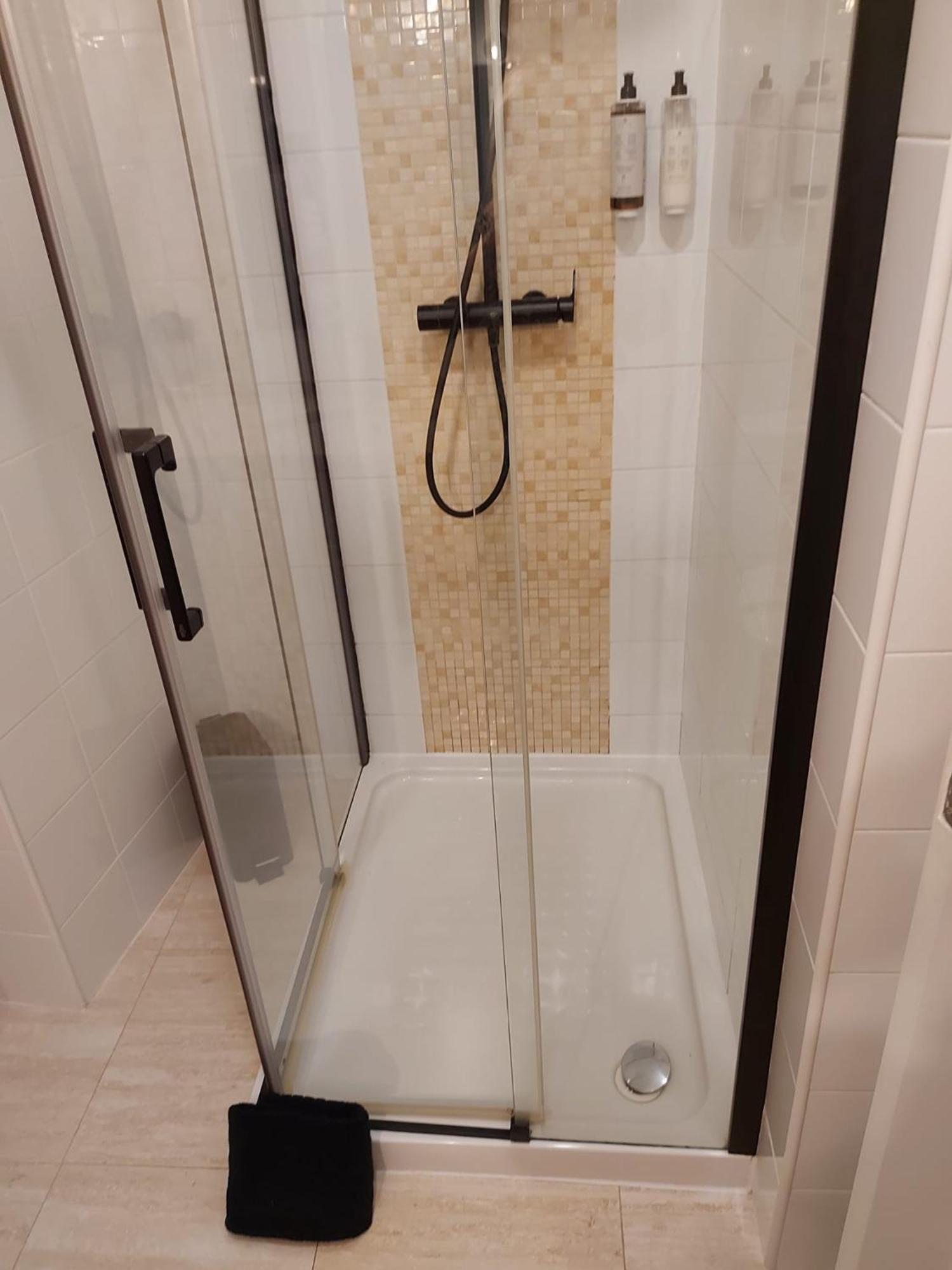 Apartamento 27 A Graca Cozy With Balcony And Free Parking