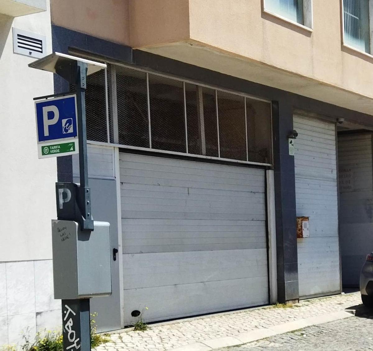 27 A Graca Cozy With Balcony And Free Parking * Lisboa