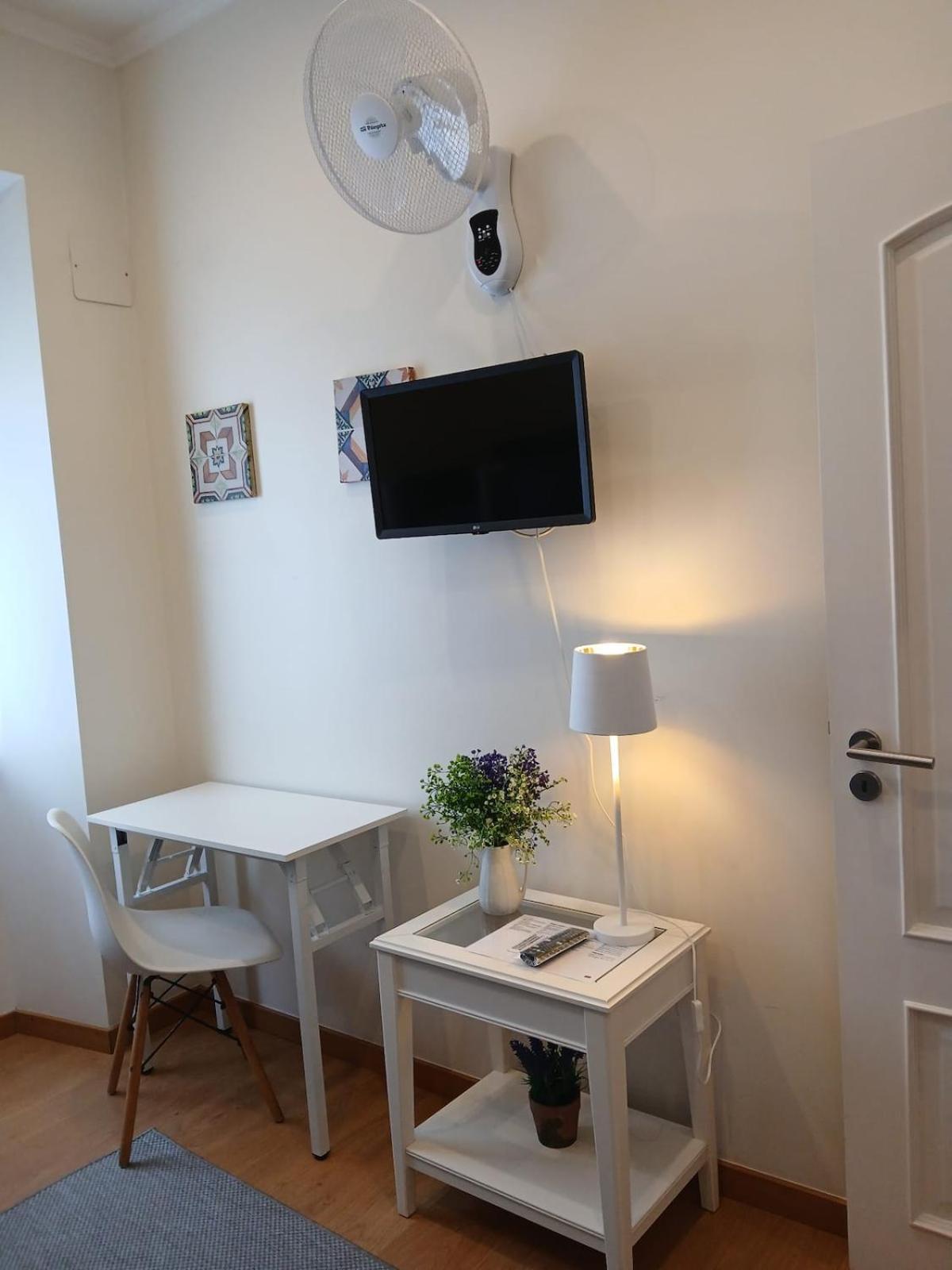 Apartamento 27 A Graca Cozy With Balcony And Free Parking Lisboa