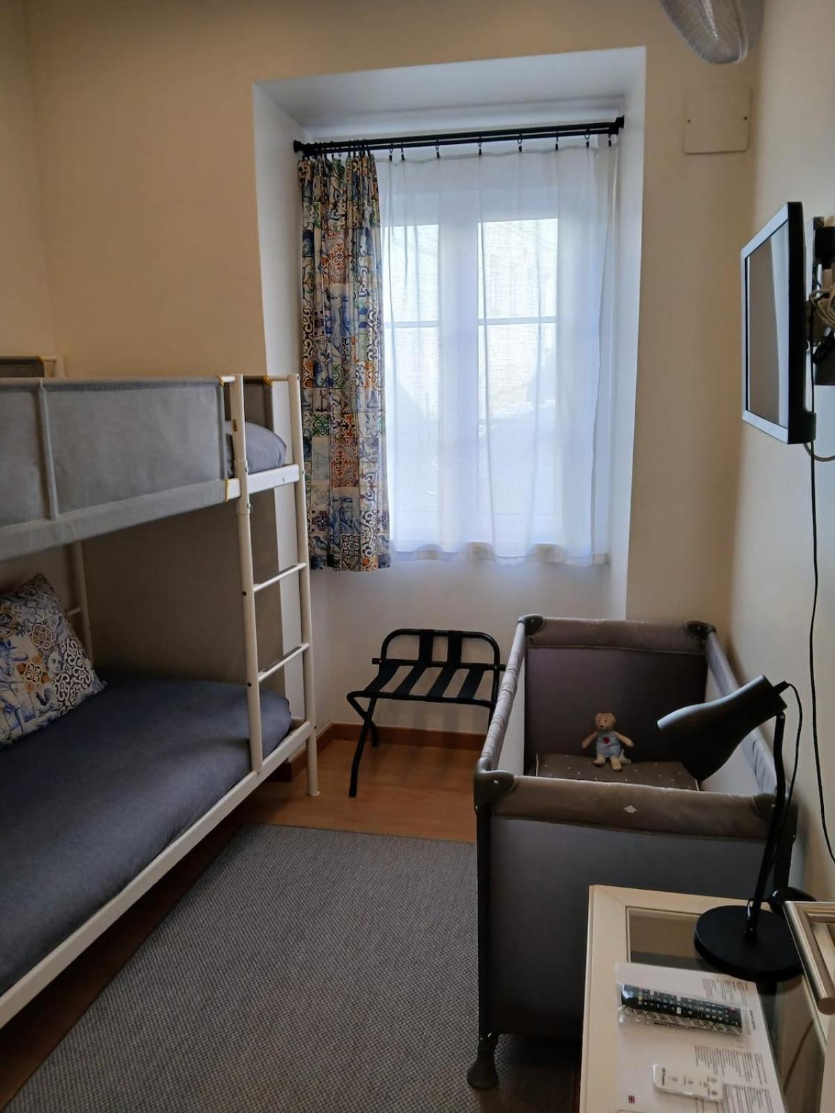 27 A Graca Cozy With Balcony And Free Parking *